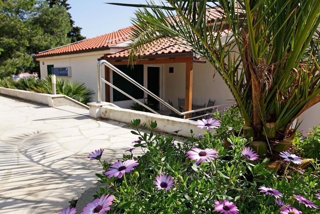 Apartments Vala Vela Luka Exterior photo